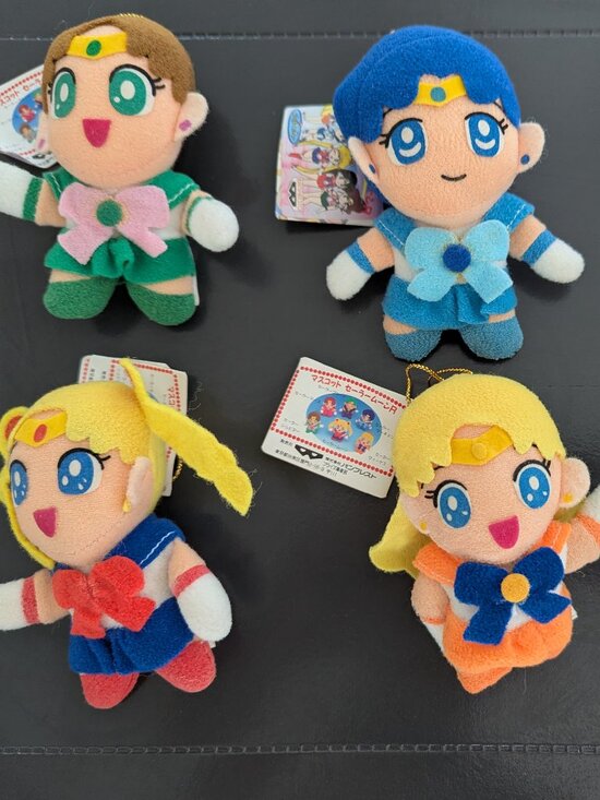 Other - Lot of 6 sailor moon plushies